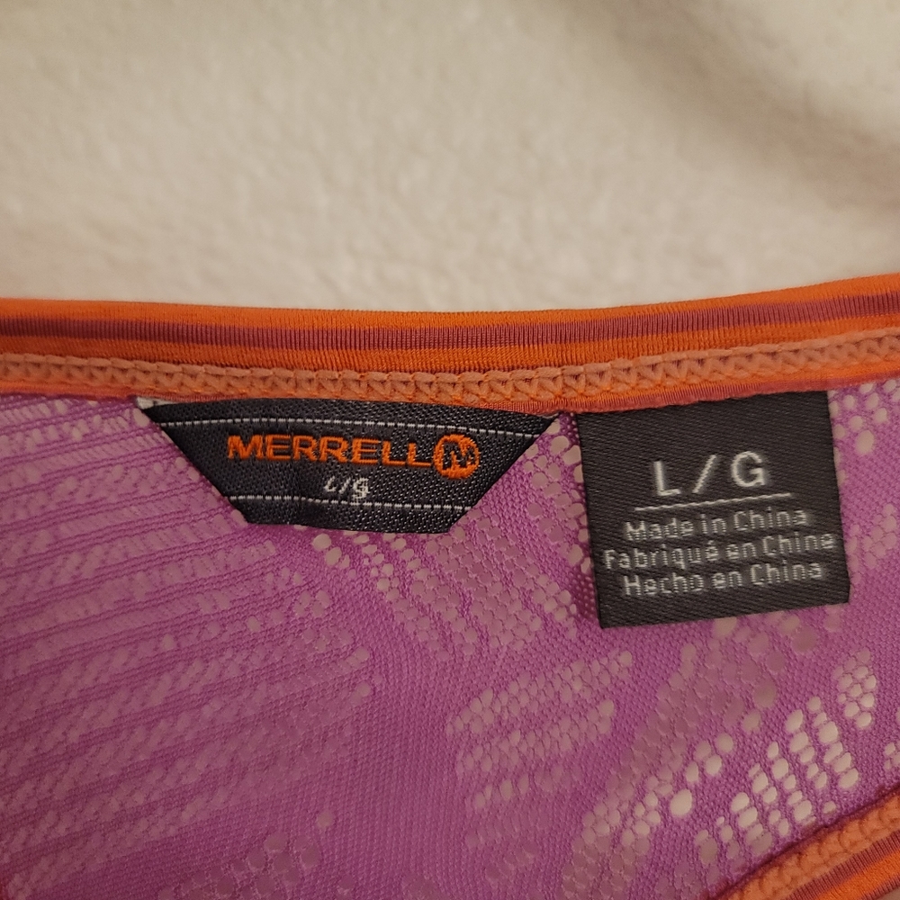 Merrell work out shirt - Picture 3 of 4
